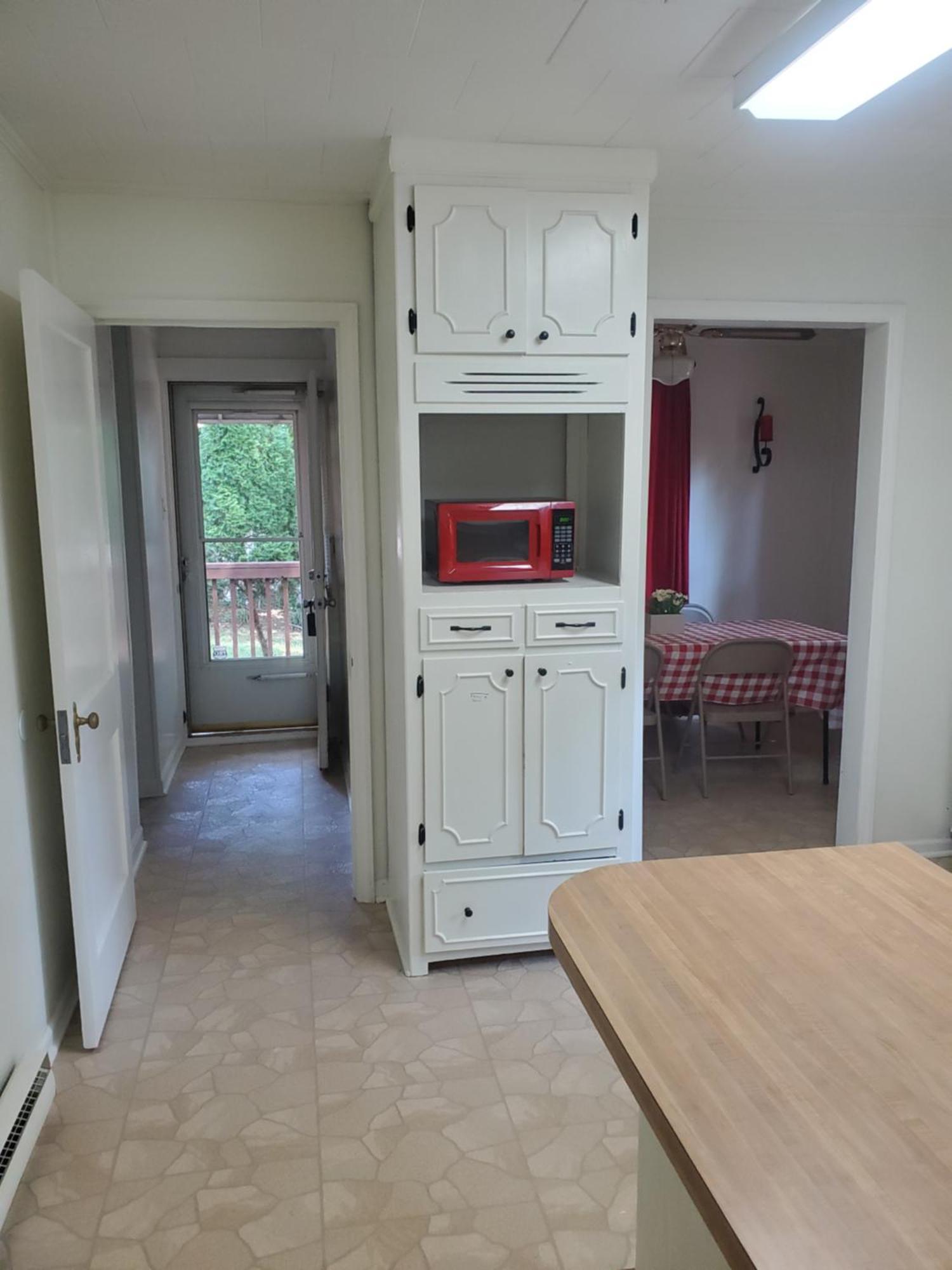 Private Single Level Standalone House Large Lot - 3 Bedrooms Charlotte Bagian luar foto
