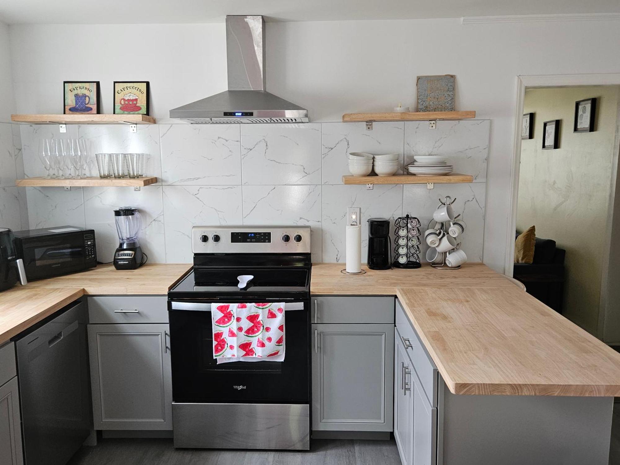 Private Single Level Standalone House Large Lot - 3 Bedrooms Charlotte Bagian luar foto
